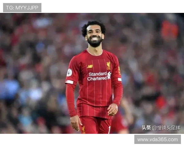 90年代足球巨星薪资揭秘：顶级球员收入与当时足球市场变革分析