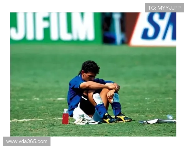 亲戚足球球星们的传奇故事与成就回顾，探索他们背后的奋斗与荣耀