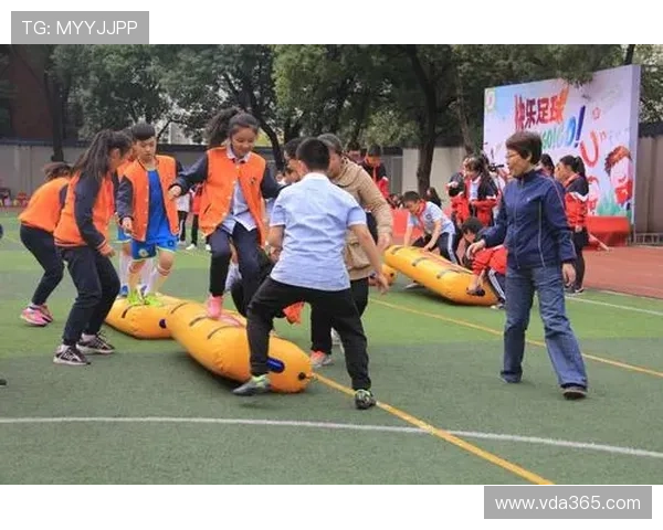 神秘面具足球球星崛起绿茵场展现独特风采引发全球热议